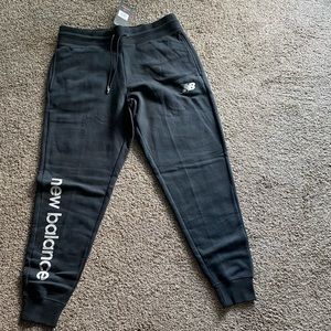 NEW BALANCE SWEATPANTS